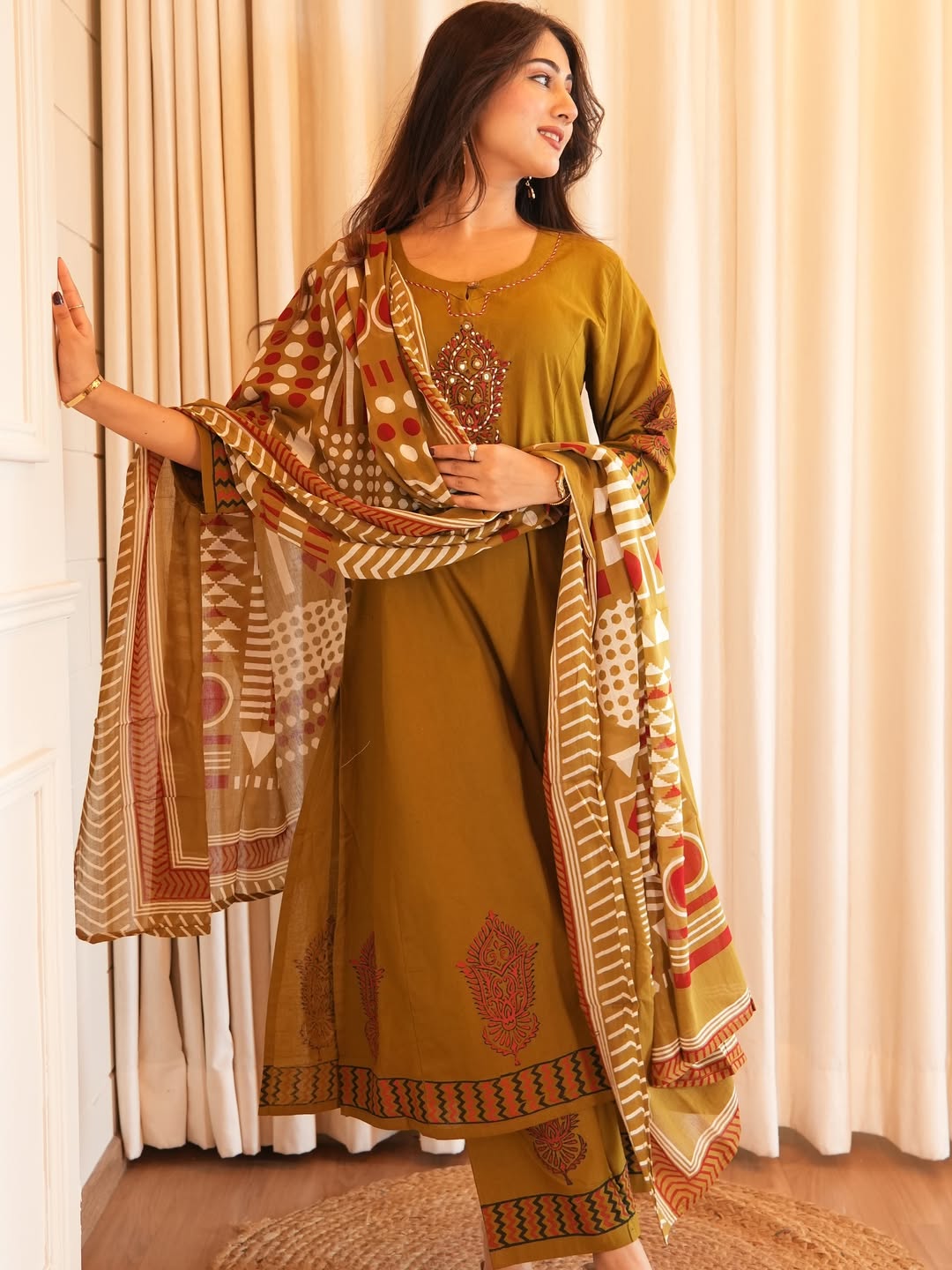 We are here to spread some magic to your ethnic Heavy Cotton (DKGHR107)