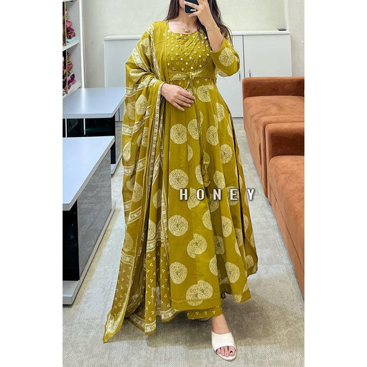 Beautiful printed with embroidery work anarkali kurta dupatta set  (DKGH01)
