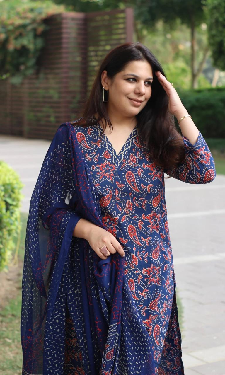 Pure fine Cotton fabric Kurti with Pant with cotton 100-100 Dupatta (DKGH73)