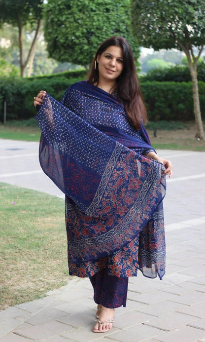 Pure fine Cotton fabric Kurti with Pant with cotton 100-100 Dupatta (DKGH73)