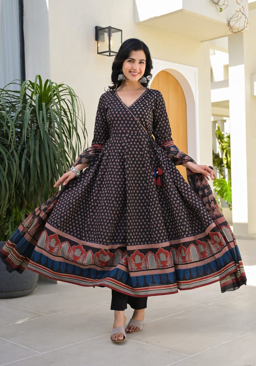 our beautiful Handblock print cotton Anaarkali 3pis dress (DKGH80)
