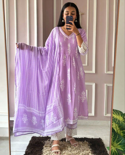 Featuring a chic pleated top with V- neck design and lace detailing, (DKGH85)