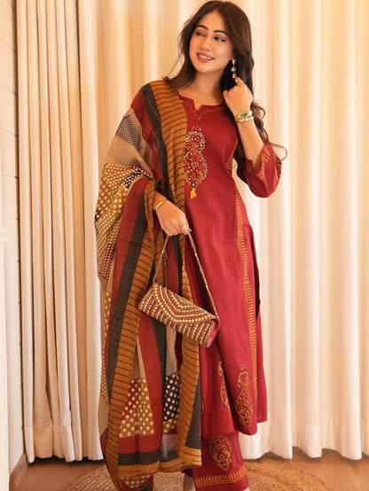We are here to spread some magic to your ethnic Heavy Cotton (DKGH95)