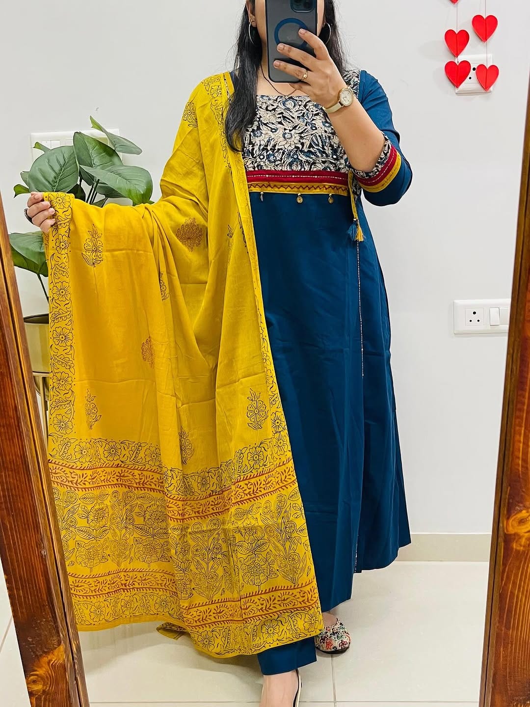heavy yog work and sika work Kurti with Pant with cotton 100-100 Dupatta(DKGH102)