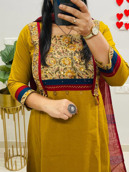 heavy yog work and sika work Kurti with Pant with cotton 100-100 Dupatta(DKGH104)