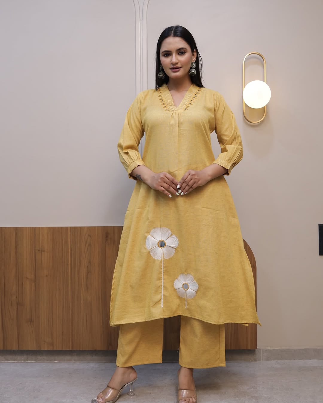 full embroidery 🌺 front with katha detailing pocket -one side pocket in kurta•(DKGH45)
