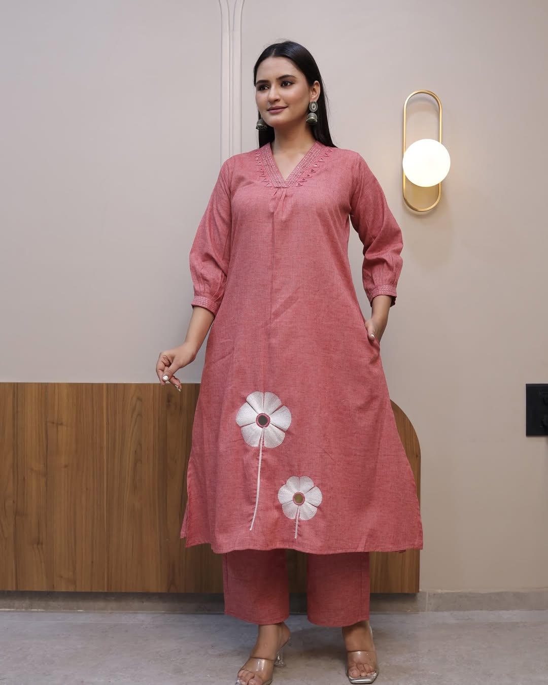 full embroidery 🌺 front with katha detailing pocket -one side pocket in kurta•(DKGH46)
