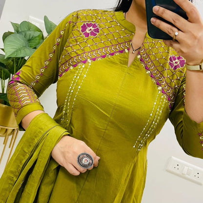 KURTA PENT WITH DUPATTA SUIT SET  (LK04)