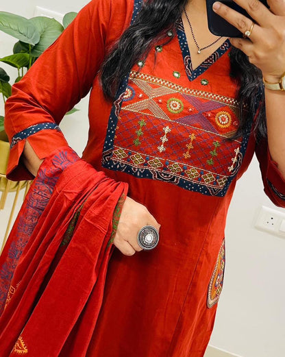 KURTA PENT WITH DUPATTA SUIT SET (LK09)