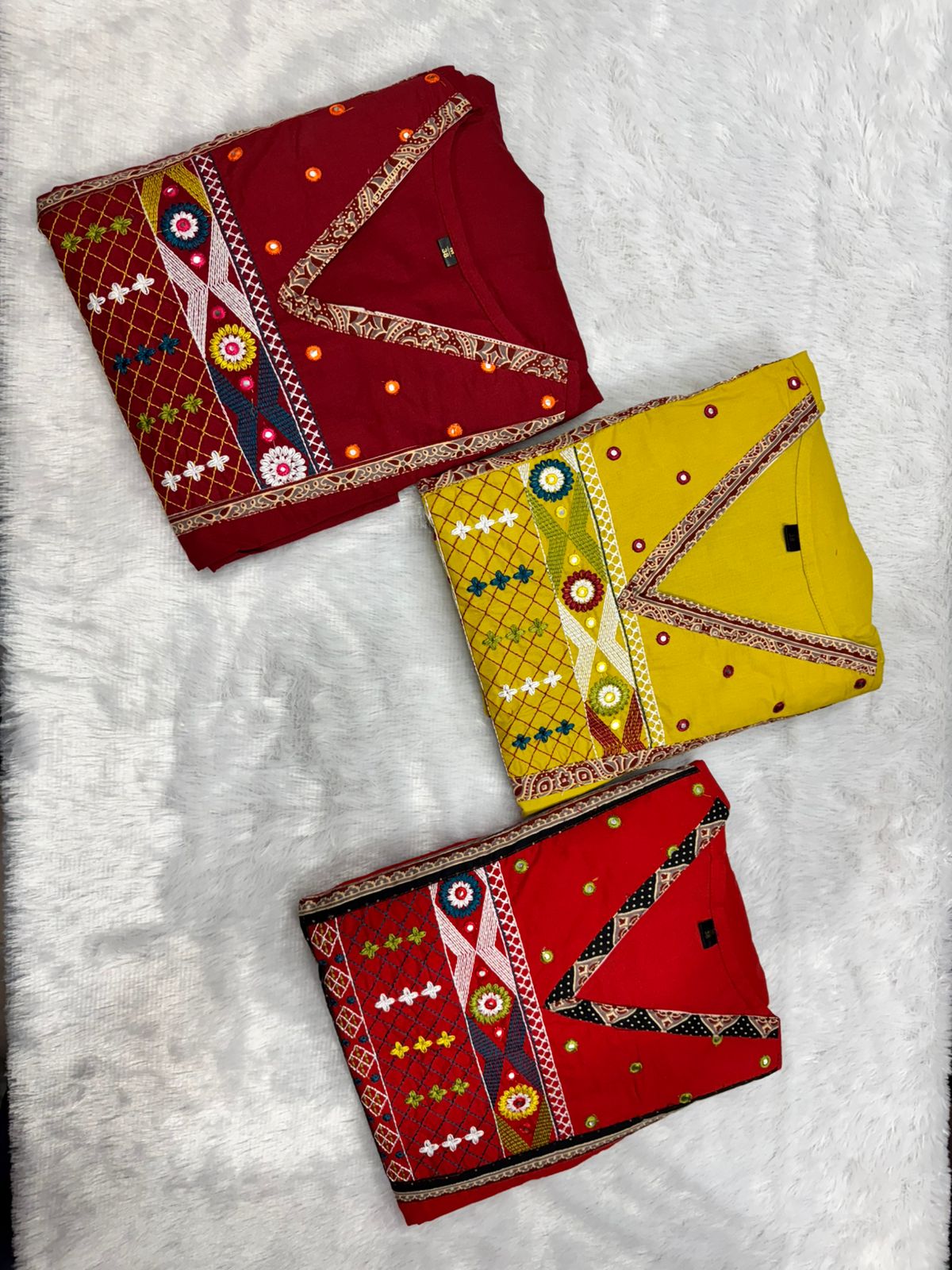 KURTA PENT WITH DUPATTA SUIT SET (LK08)