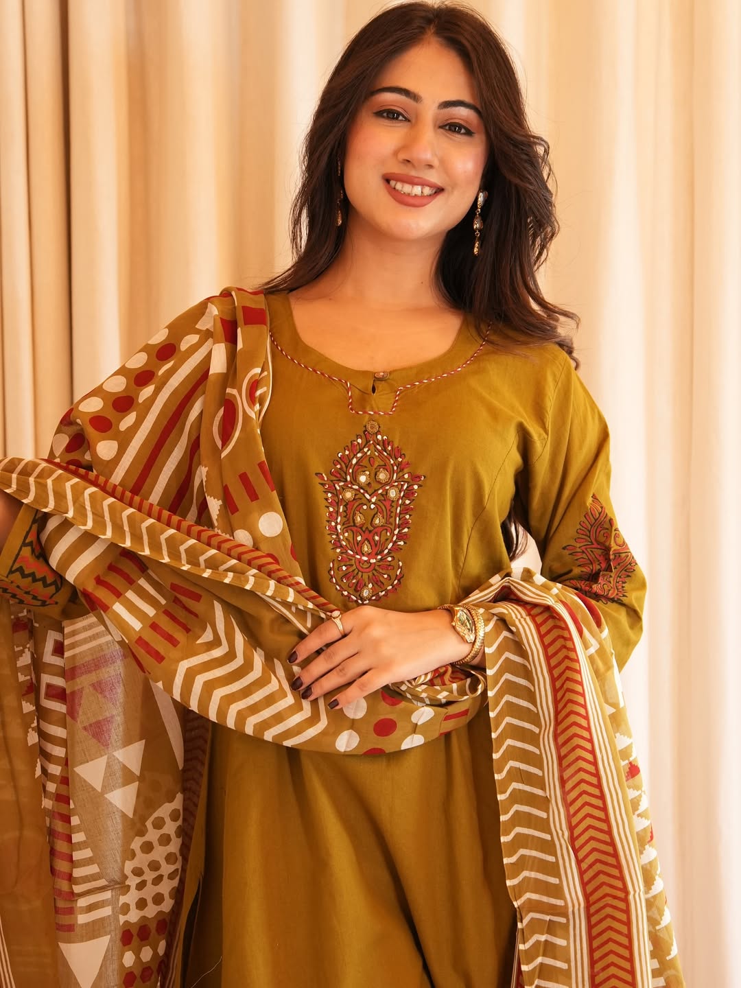 We are here to spread some magic to your ethnic Heavy Cotton (DKGHR107)